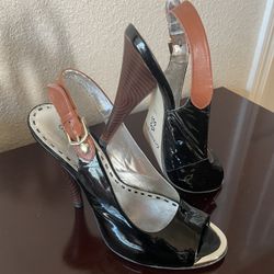 Black Patent Leather Heels With Brown Leather Straps And Heels 