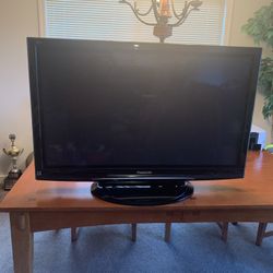 43” Panasonic HDTV W/ Remote