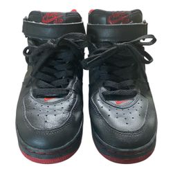 Nike Air Force 1 Black/Red Size 6 Y