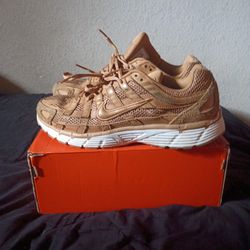 Nike p-6000  flax brown metallic gold se