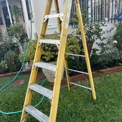 Escalera De 6 De Fibra De Vidrio Muy Barata