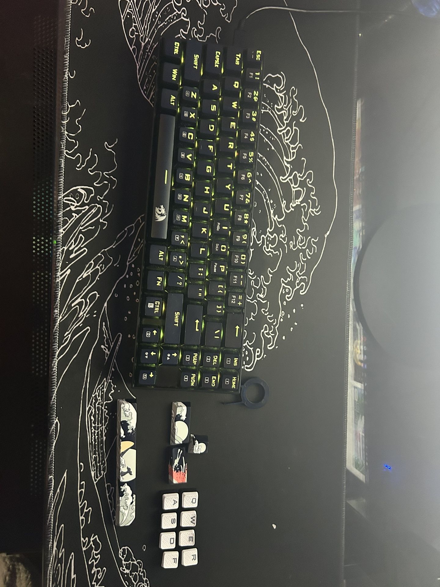 Red Dragon Rgb Gaming Keyboard  Used WIRED 6 Rgb Modes CUSTOM KEY CAPS INCLUDED