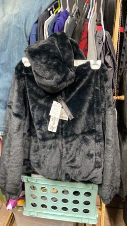 Sweater. Hooded. Women size small new