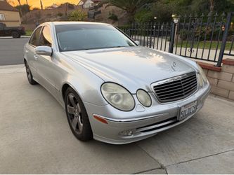 2004 Mercedes Benz e500