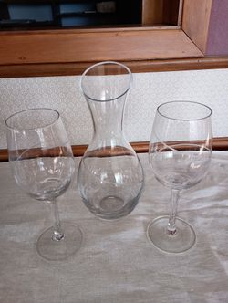 Wine Carafe And 2 Wine Glasses Set