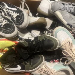 18 Pairs Sneakers