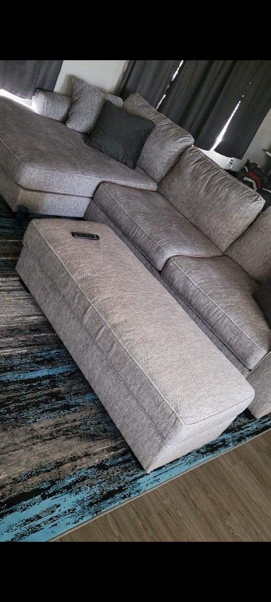 Sofa (Elias) 2 pc sectional W/Laf Chaise