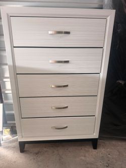 Queen mattres set