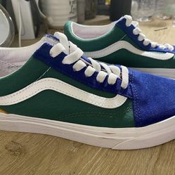 Vans 
