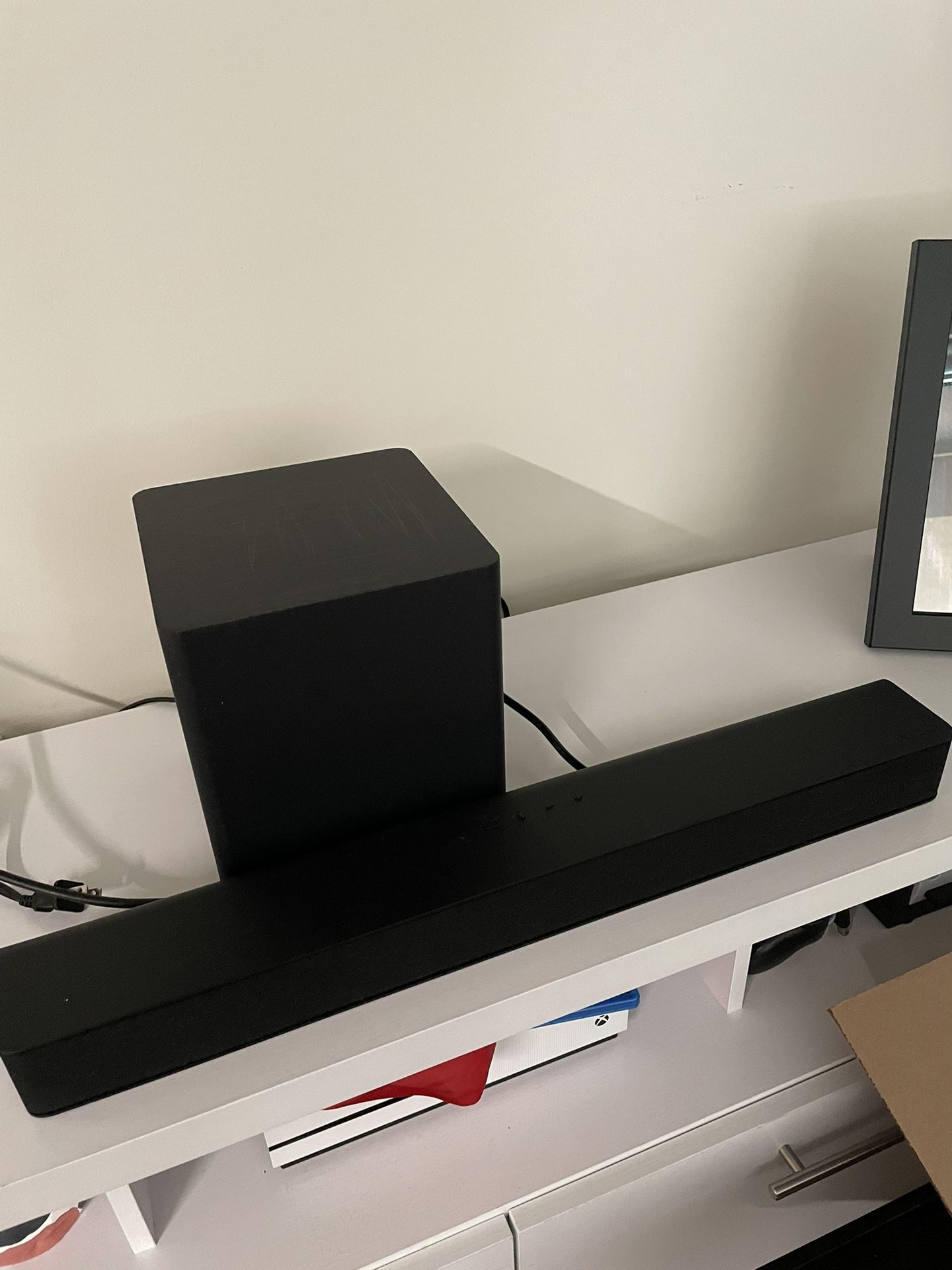 Vizio Soundbar And Subwoofer Set