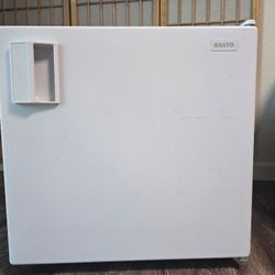 MiniFridge