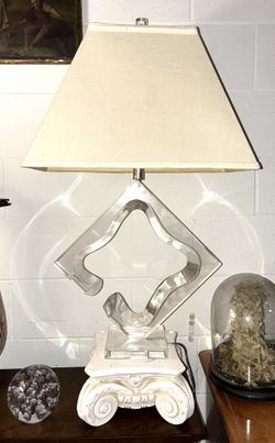 Beautiful Vintage Mid Century 1970’s Van Teal Signed Lucite Lamp