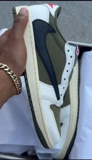 Travis Scott X Air Jordan 1 Olives