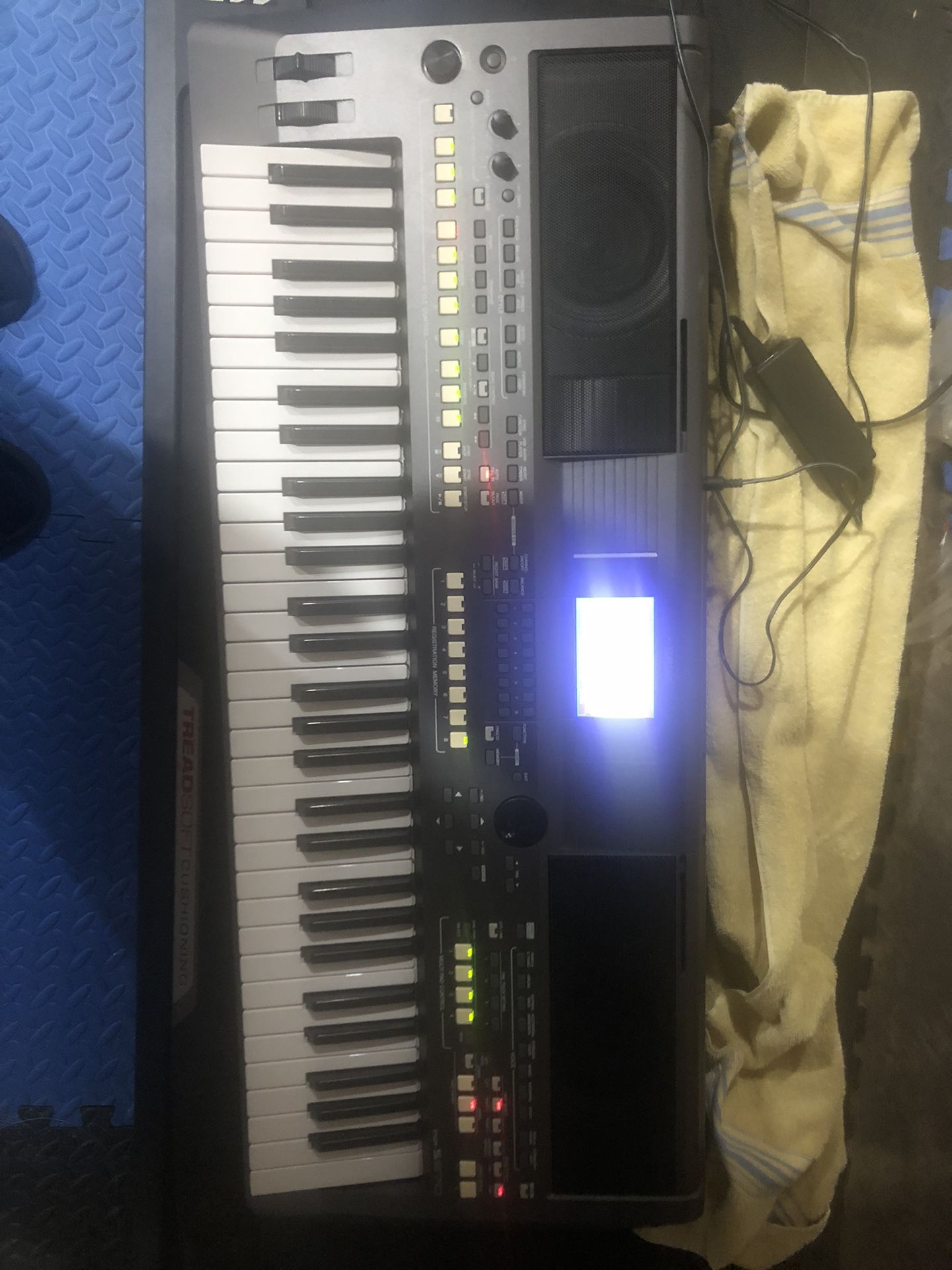 Yamaha PSR 670 Keyboard