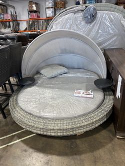 SIENNA OVAL DAYBED from Costco