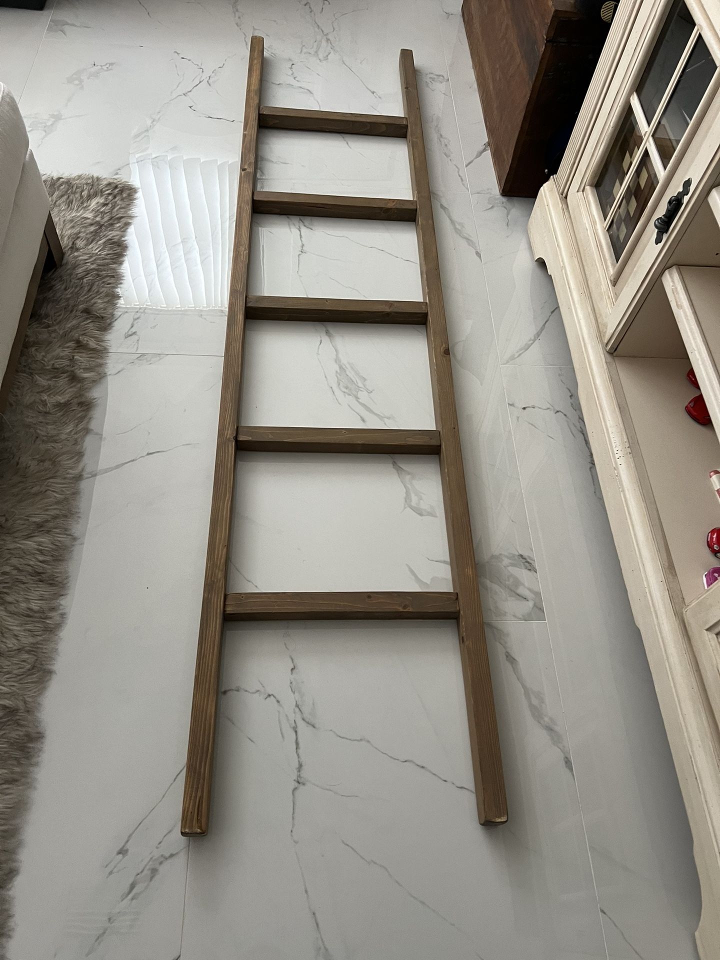 Decorative Ladder Shelf