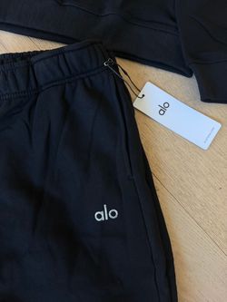 Alo sweat pants Uncuffed ( black)