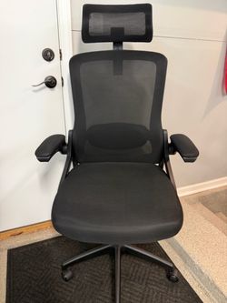 Brand New Black Mesh Tall Back Ergonomic Office Chair w/Flip Up Armrests & Adjustable Lumbar Support