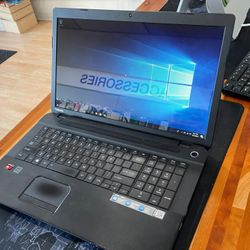 TOSHIBA Satellite C75D-A 17.3” AMD A6-5200 8GB RAM 128GB SSD -Windows 10!!!!