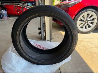 Tesla model 3 continental procontact 19 inch tires- ised