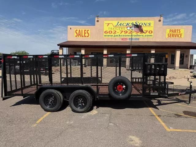 2025 Sun Country 16X83 Landscape Deluxe, 4' Expanded Sides, 4' Ramp Gate, Tool Holders, Black