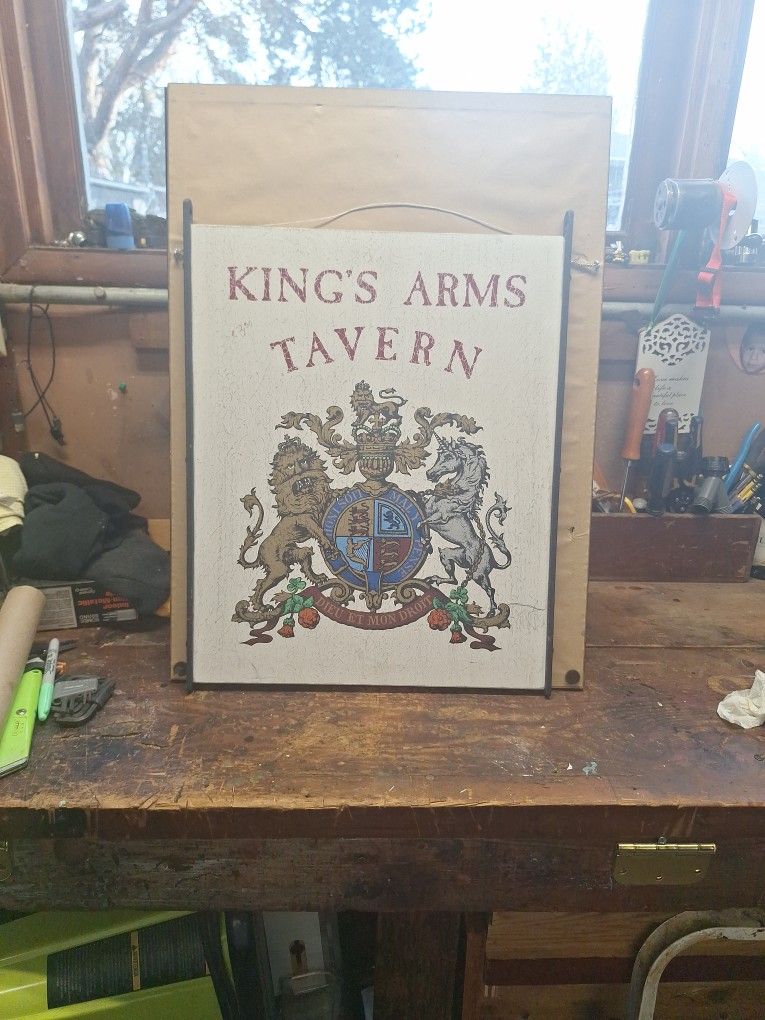King's Arm's Tavern