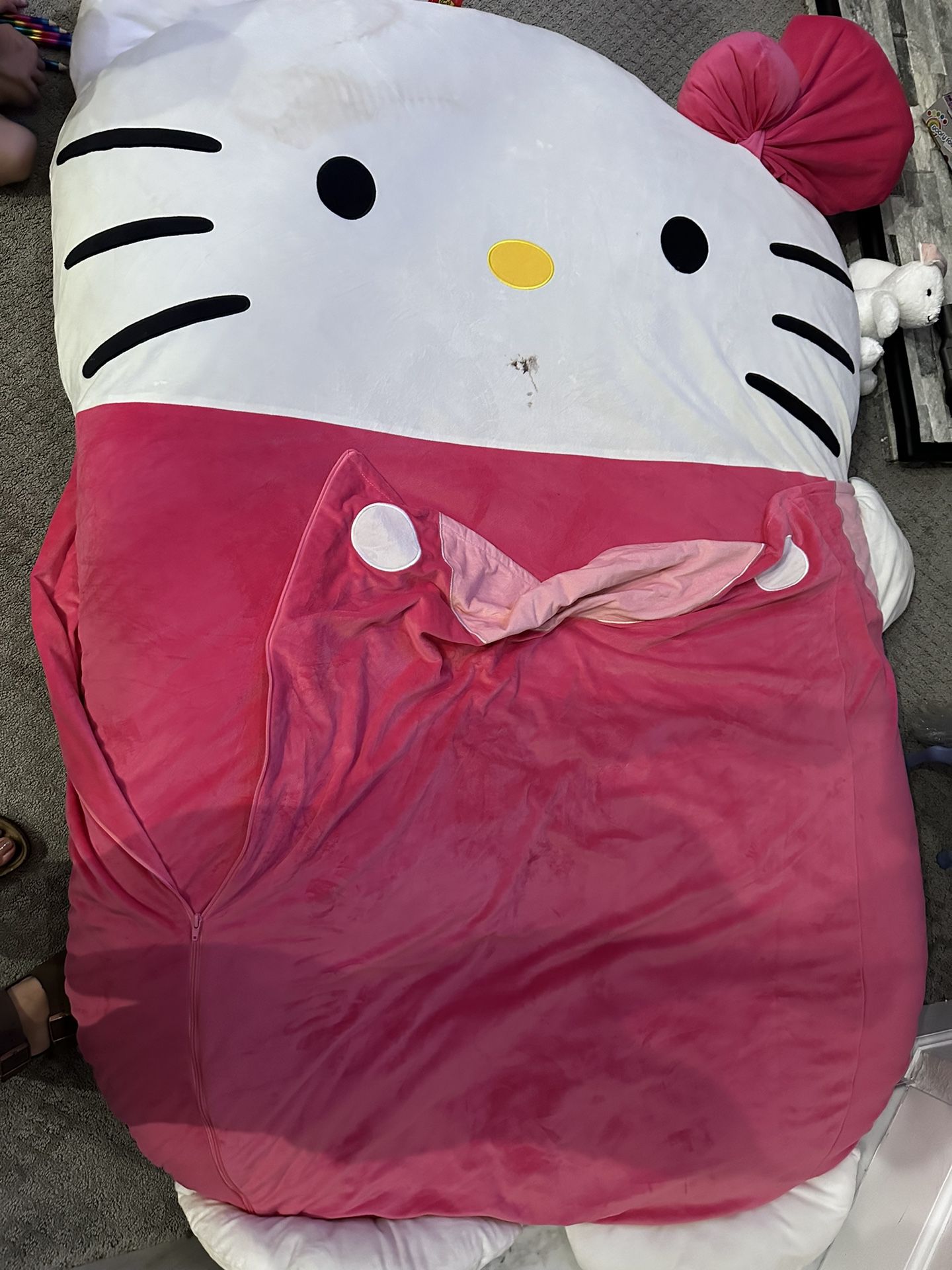 Hello Kitty 2 in 1 Lounge Mat