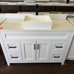 49 in. Single Sink Bathroom Vanity in White with quartz top and faucet