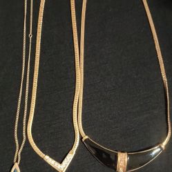 VINTAGE 1970'S AVON NECKLACES