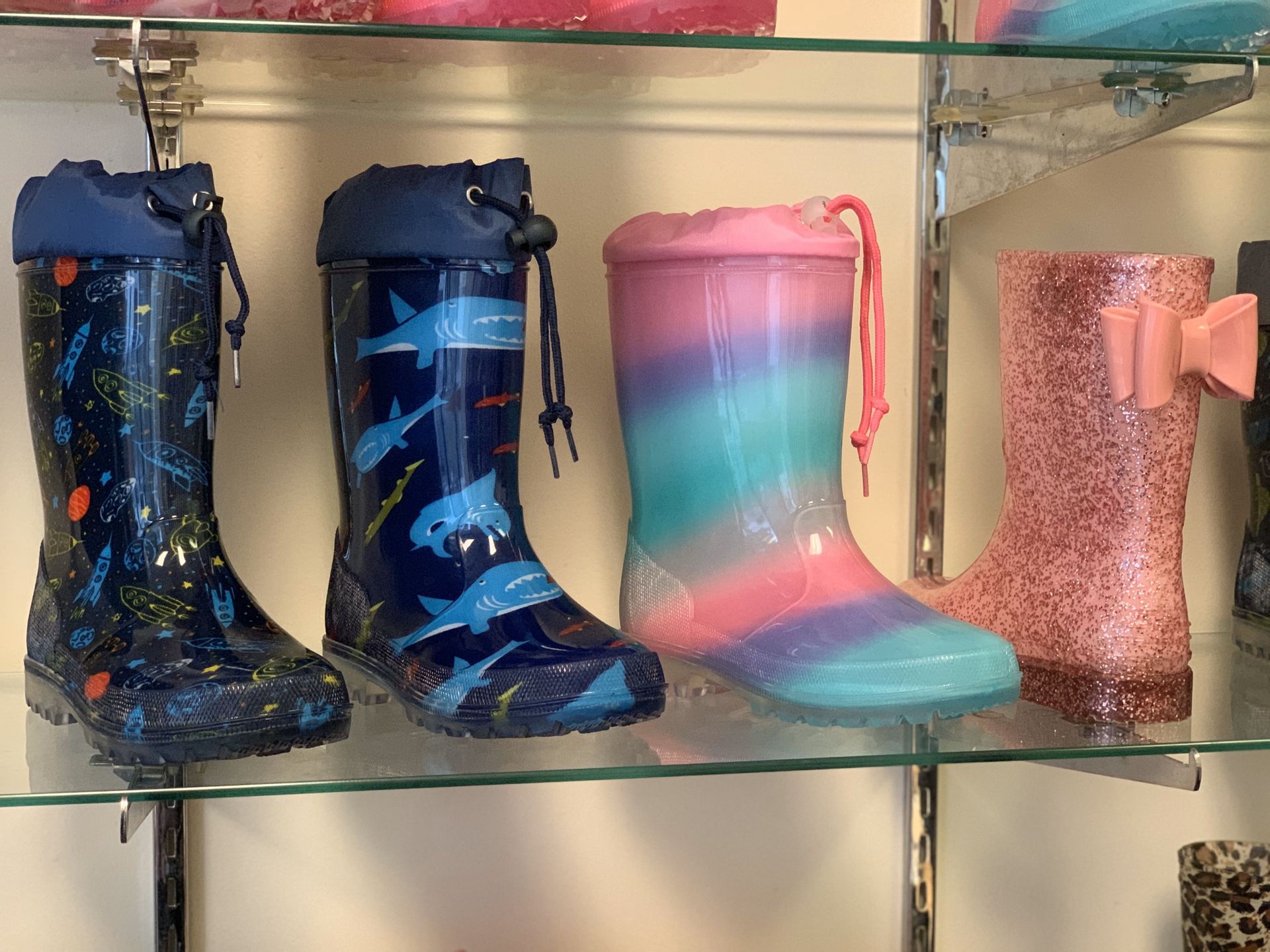 Rain boots for kids boys and girls 11,12,13,1,2,3,4