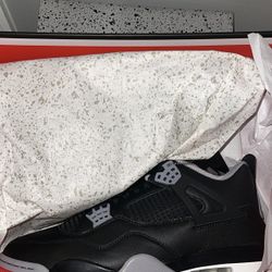 Air Jordan retro 4 bred re imagined DS