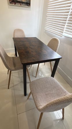 Dinning Table