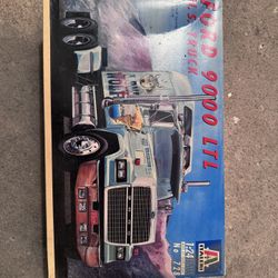 ITALERI VINTAGE FORD 9000 LTL TRUCK #728 1/24 Scale