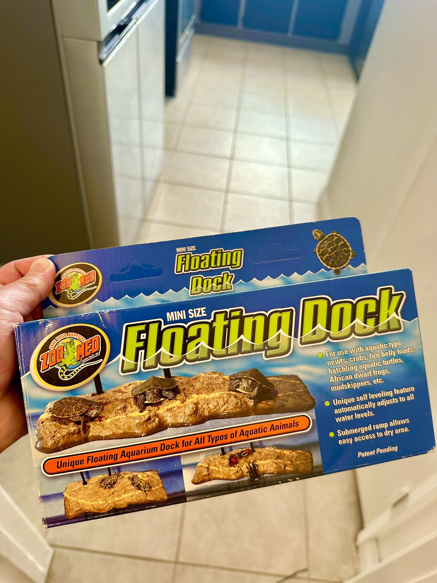 Zoo Med Floating Turtle Dock, Mini - (8" Long x 3.5" Wide)