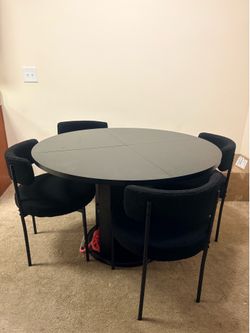 4 Chair and table set