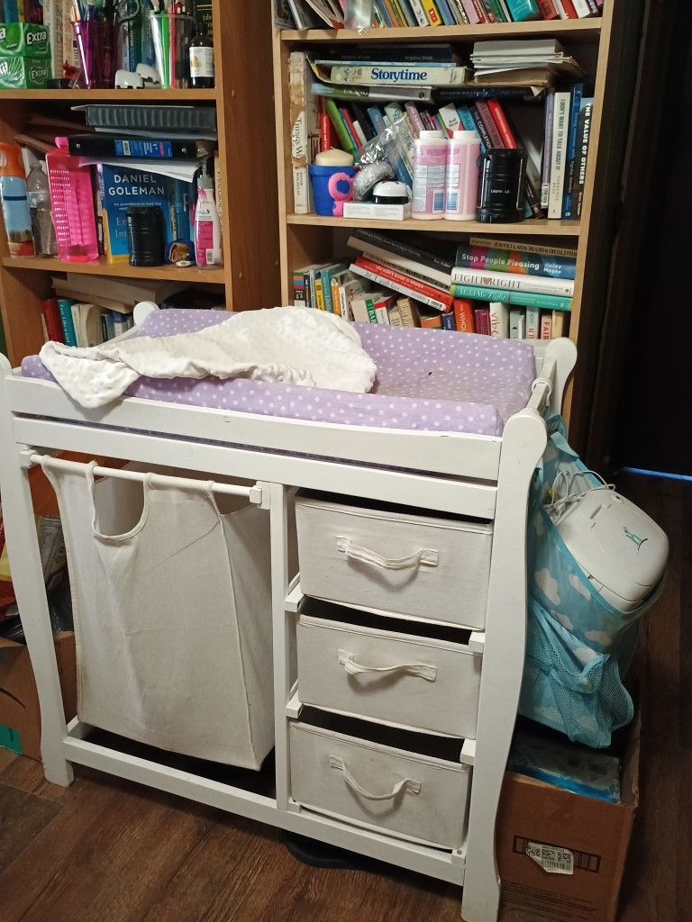Wooden Changing Tables With Clothes Draws And Changing Accessory Holder And Wipes Warmer