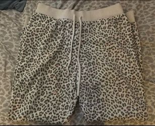 Victoria secret leopard print lounge set size m