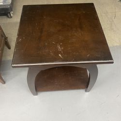 Great End Table $25