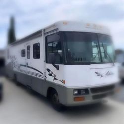 1998 Winnebago Adventurer