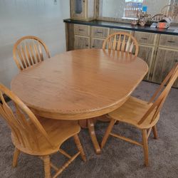 Solid Oak Table With 6 Chairs 