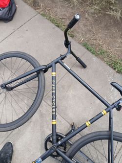 Pure cycle bike 54cm