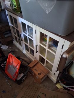 Kiro Cabinet