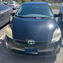 2011 Toyota Prius – Clean, Great Gas Mileage