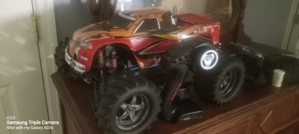 Traxxas Gas Monster Truck