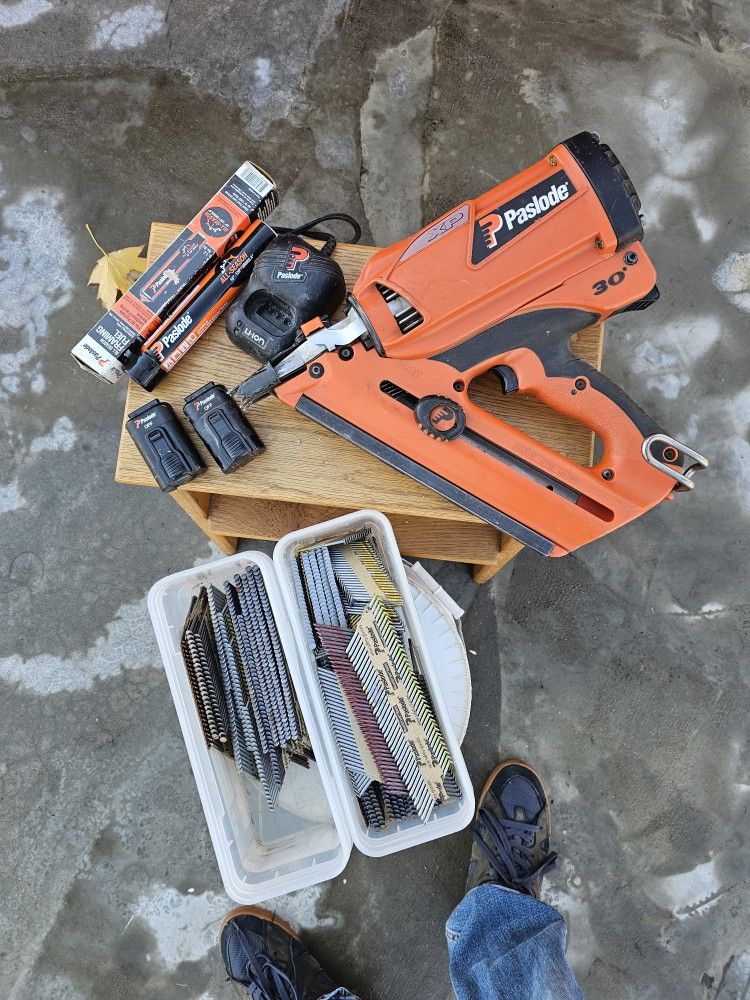 Paslode Lithium Ion Framing Nailer With Extras.