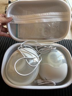 Wearable Breast Pump Set with Case