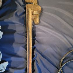 24" Heavy Duty Pipe Wrench