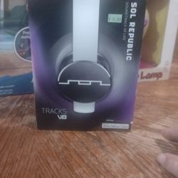 NIB Sol Republic Soundtrack Of Life Indestructible Headphones