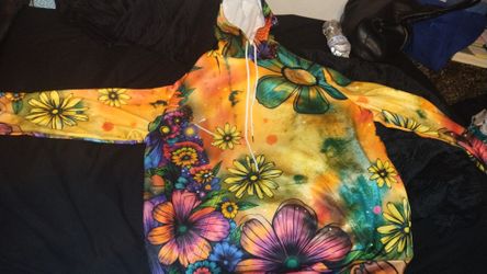 Multi-colored Hoodie $20 Size XL Good Condition