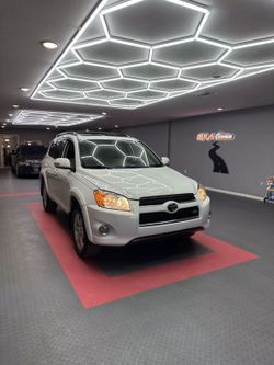 2010 TOYOTA RAV4 LIMITED V6